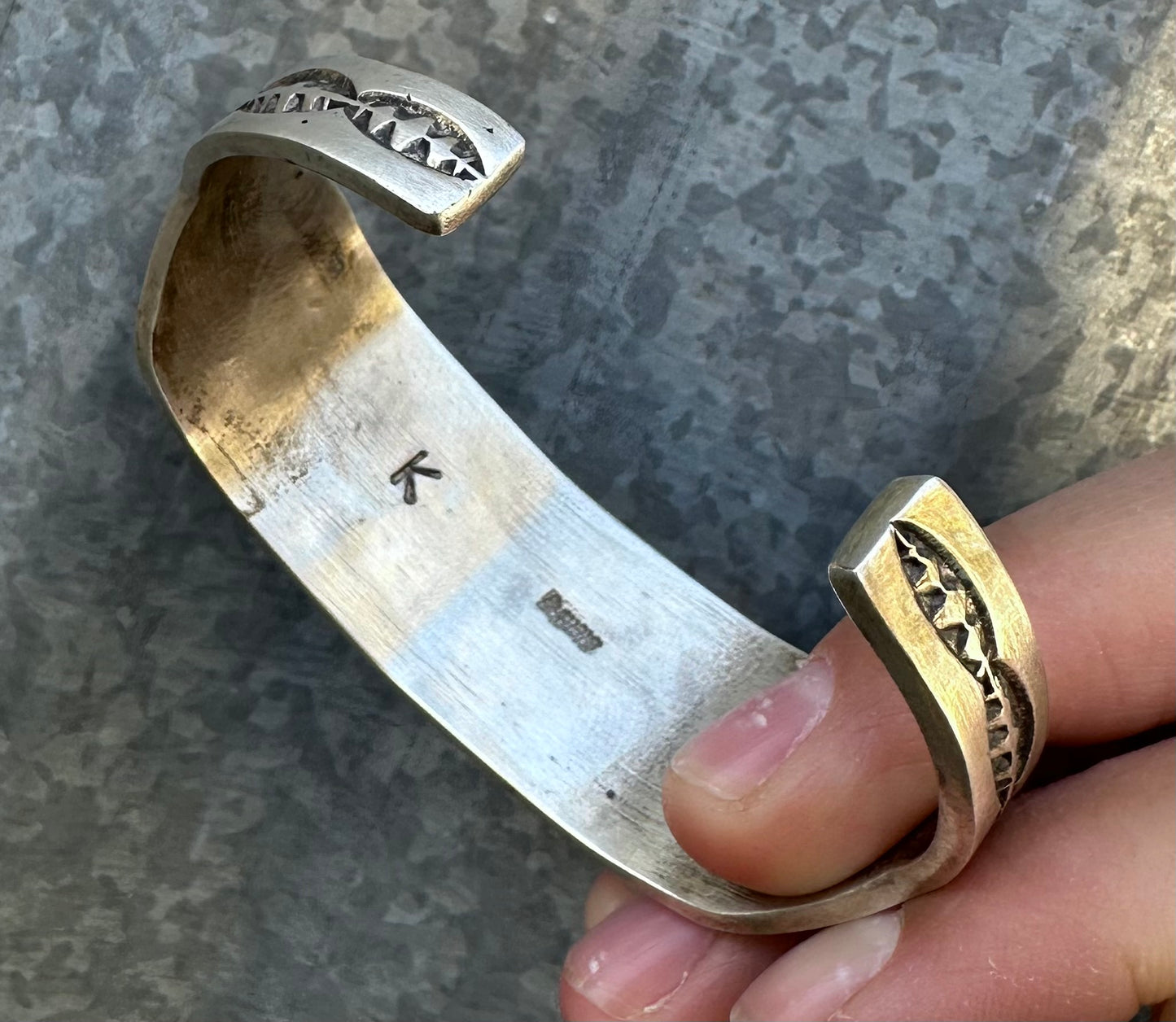 STERLING SILVER HORSE SHOWCASE CUFF