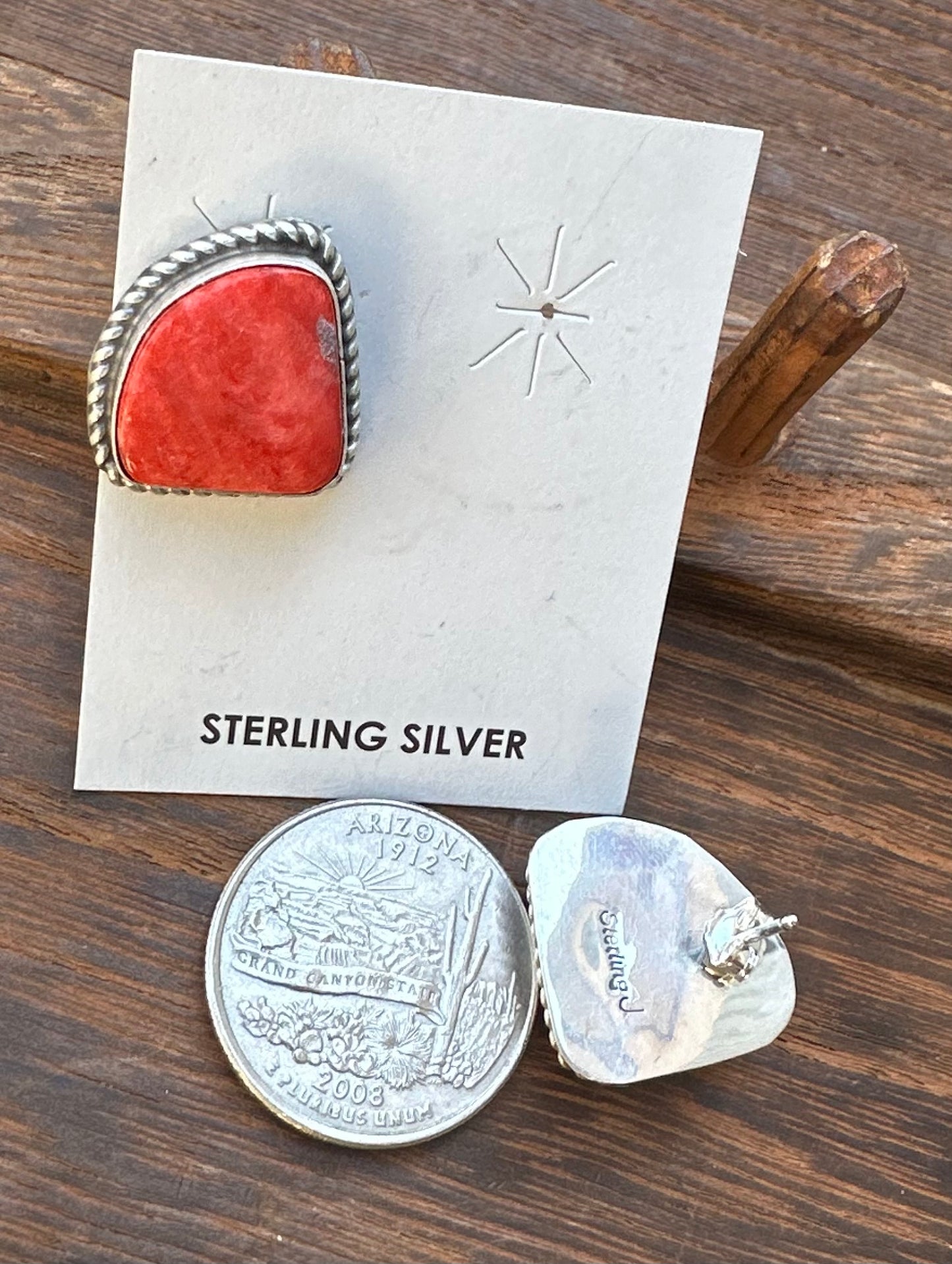 RED SPINY OYSTER STUDS