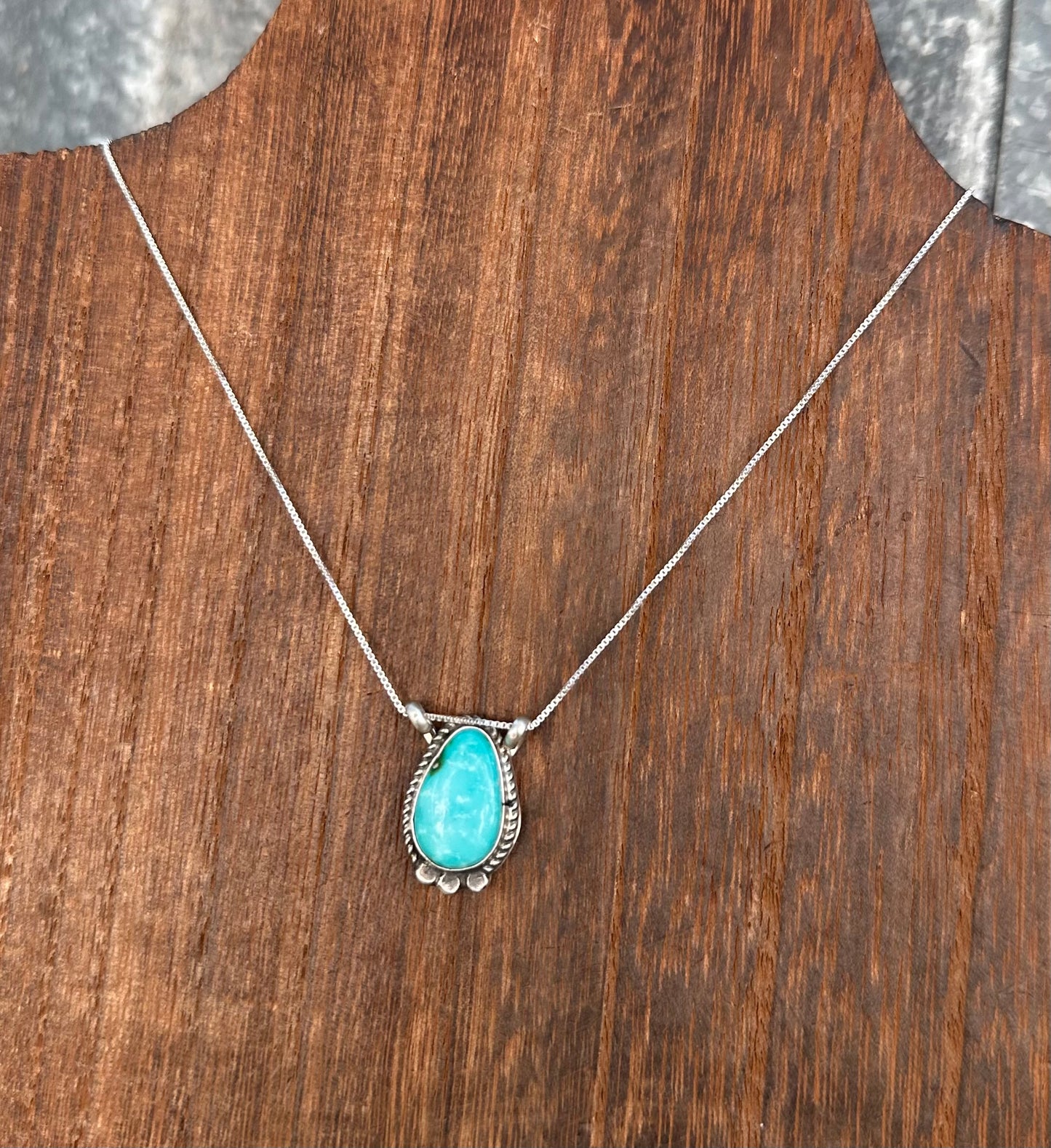 18” SONORAN GOLD TURQUOISE NECKLACE