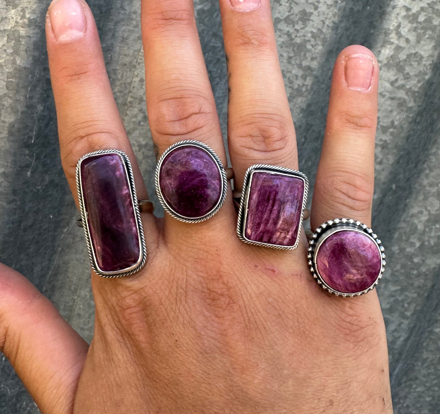 PURPLE SPINY OYSTER ADJUSTABLE RING