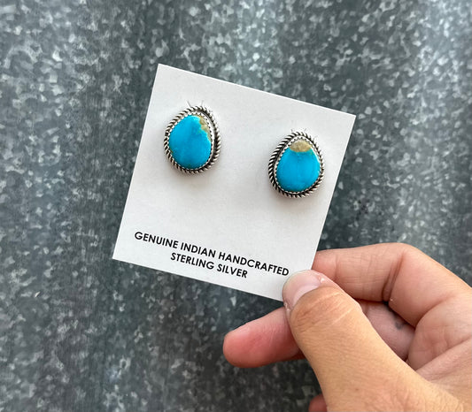 KINGMAN TURQUOISE STUDS