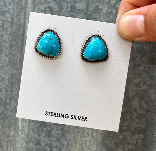 KINGMAN TURQUOISE STUDS