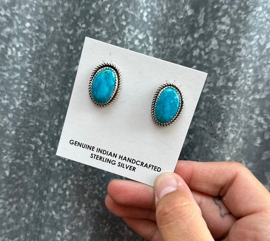 KINGMAN TURQUOISE STUDS