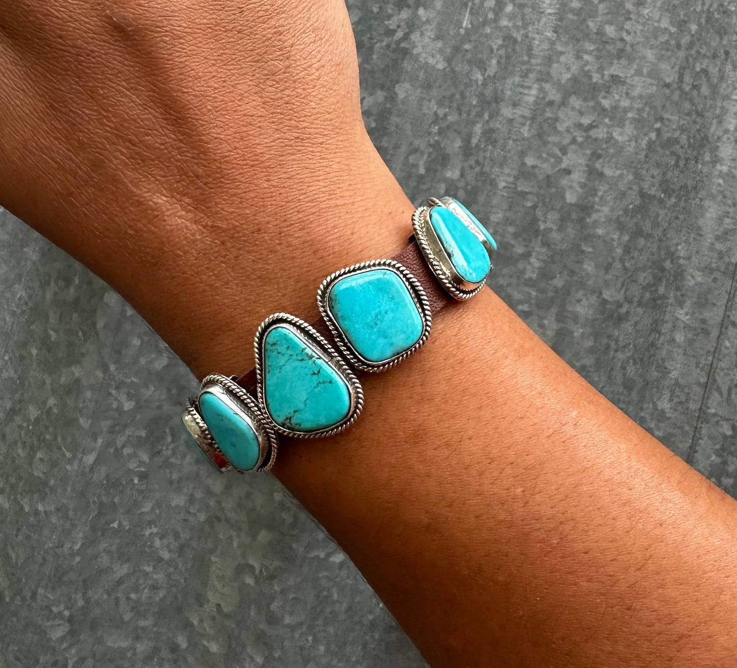KINGMAN TURQUOISE MULTI STONE LEATHER BRACELET