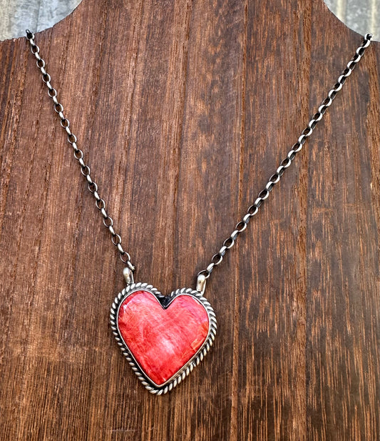16” RED SPINY OYSTER HEART NECKLACE