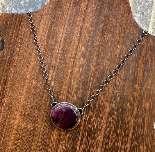 18” PURPLE SPINY OYSTER NECKLACE