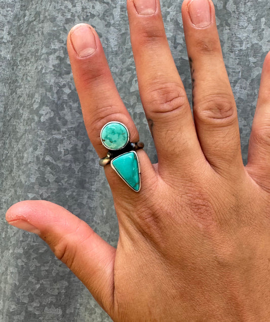 SIZE 8 KINGMAN TURQUOISE RING