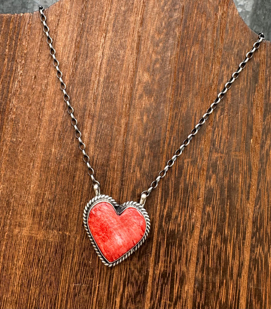 16” RED SPINY OYSTER HEART NECKLACE