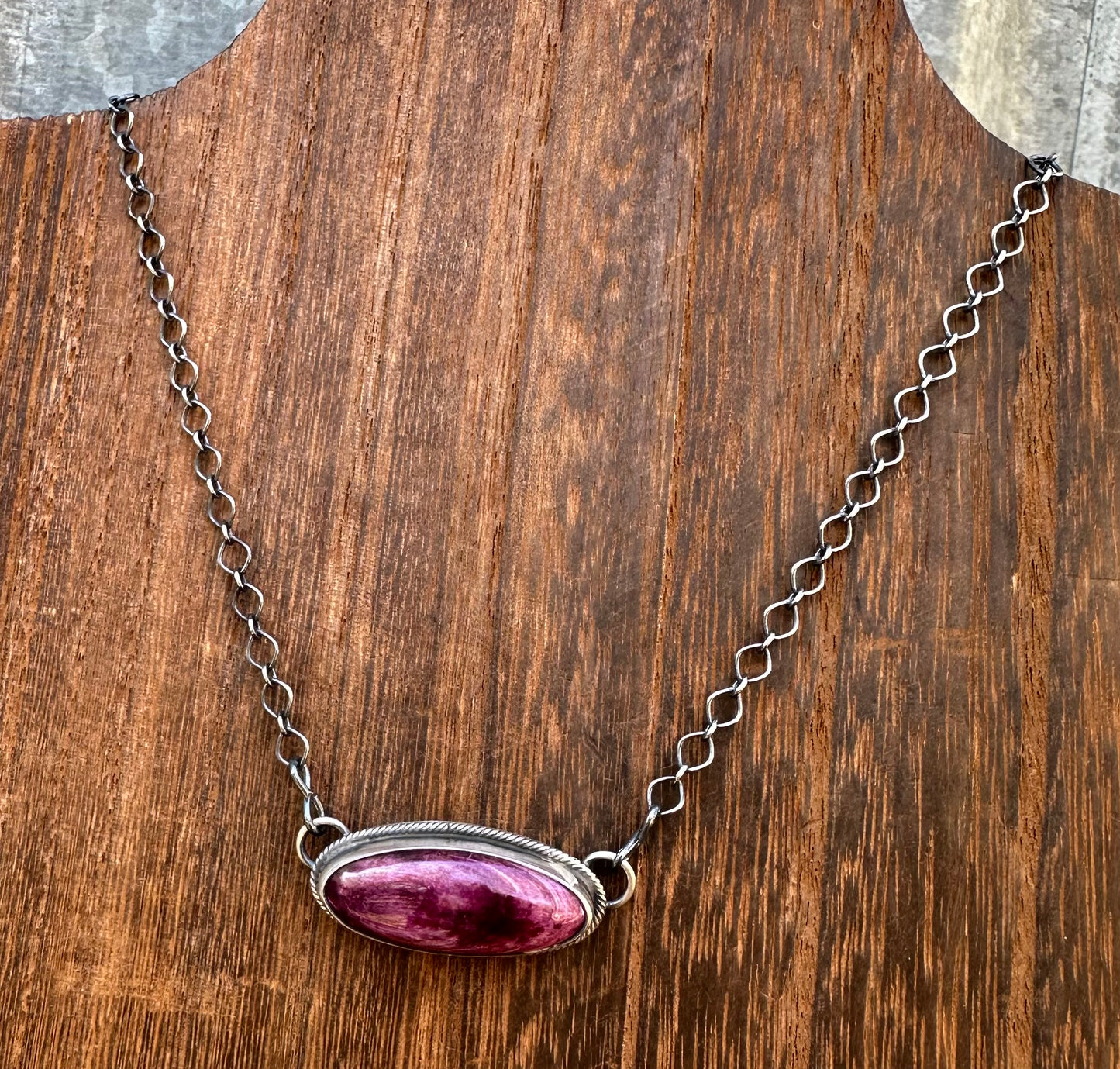 18” PURPLE SPINY OYSTER NECKLACE
