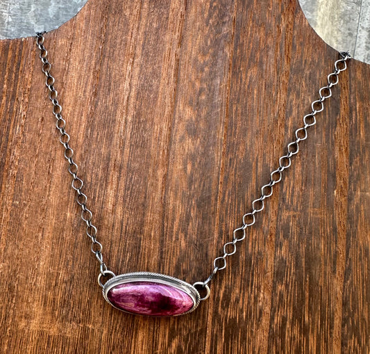 18” PURPLE SPINY OYSTER NECKLACE