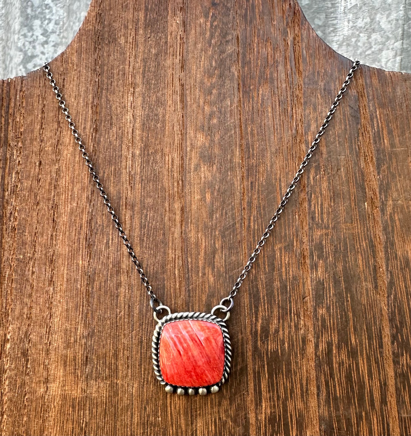 16” RED SPINY OYSTER NECKLACE