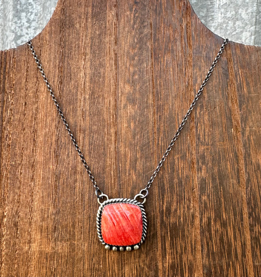 16” RED SPINY OYSTER NECKLACE