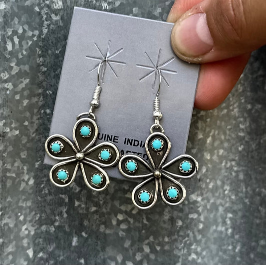 KINGMAN TURQUOISE FLOWER DANGLES