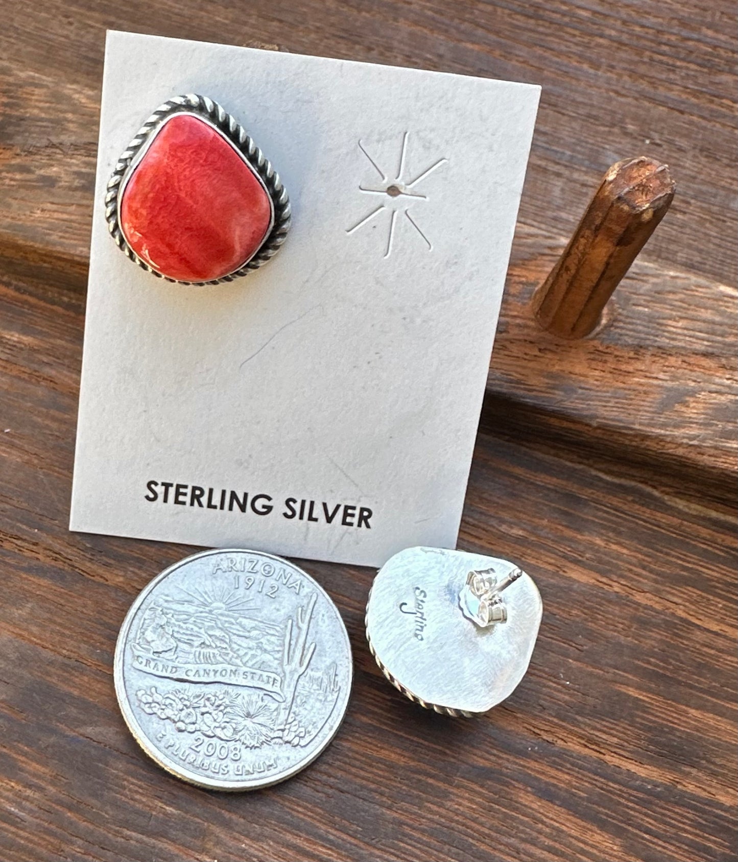 RED SPINY OYSTER STUDS