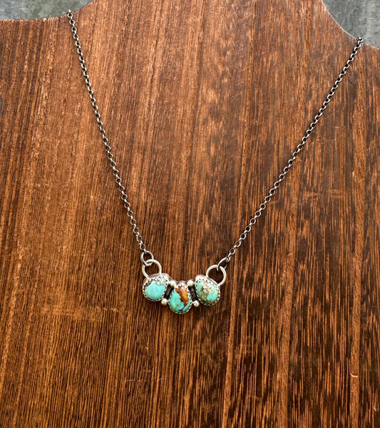 16” KINGMAN TURQUOISE HALF CLUSTER NECKLACE