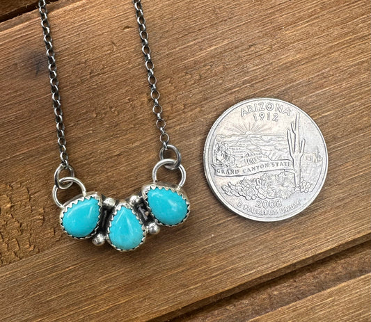 16” KINGMAN TURQUOISE HALF CLUSTER NECKLACE