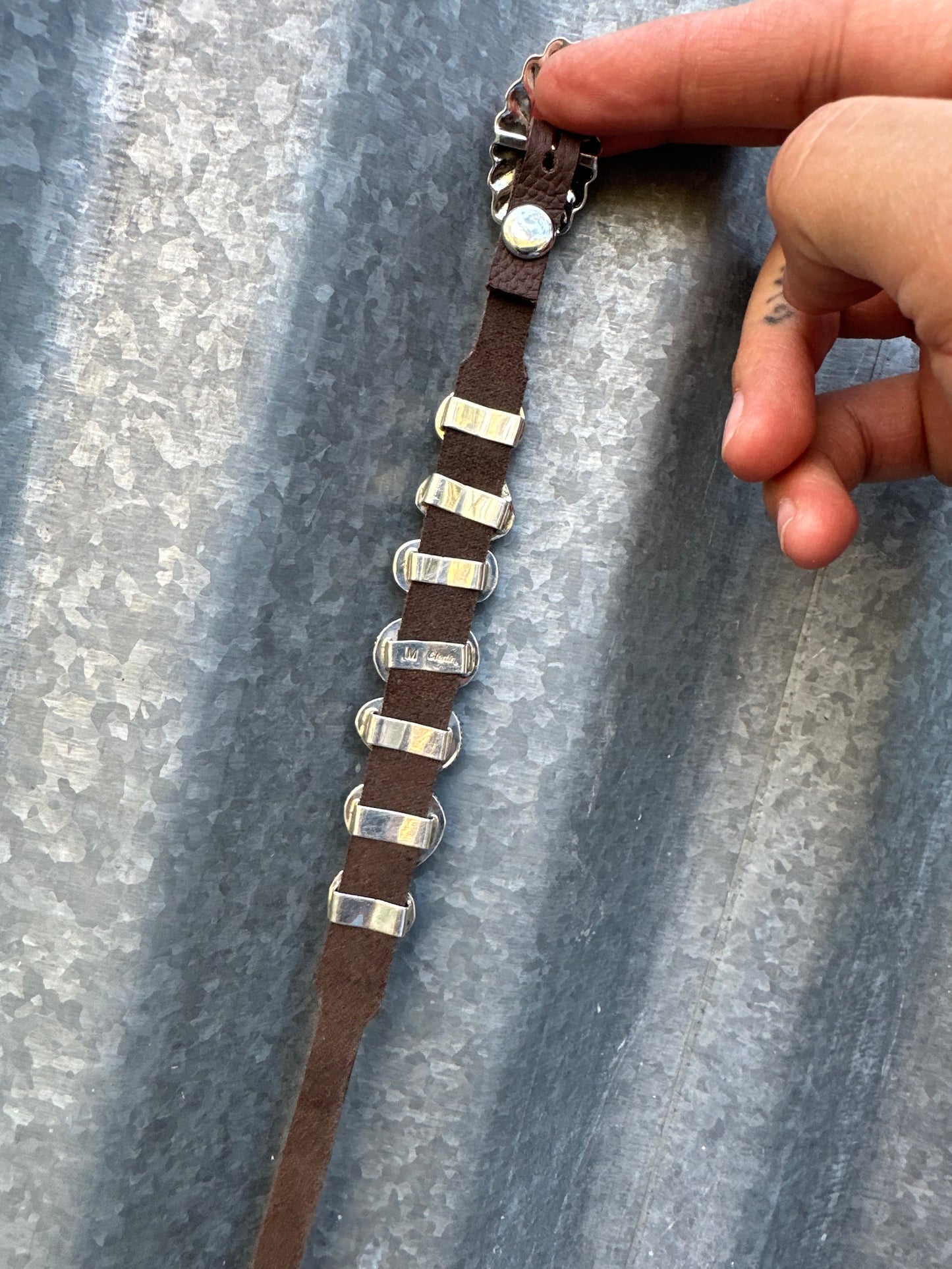 KINGMAN TURQUOISE 7 STONE LEATHER BRACELET