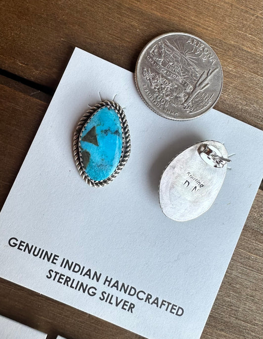 KINGMAN TURQUOISE STUDS