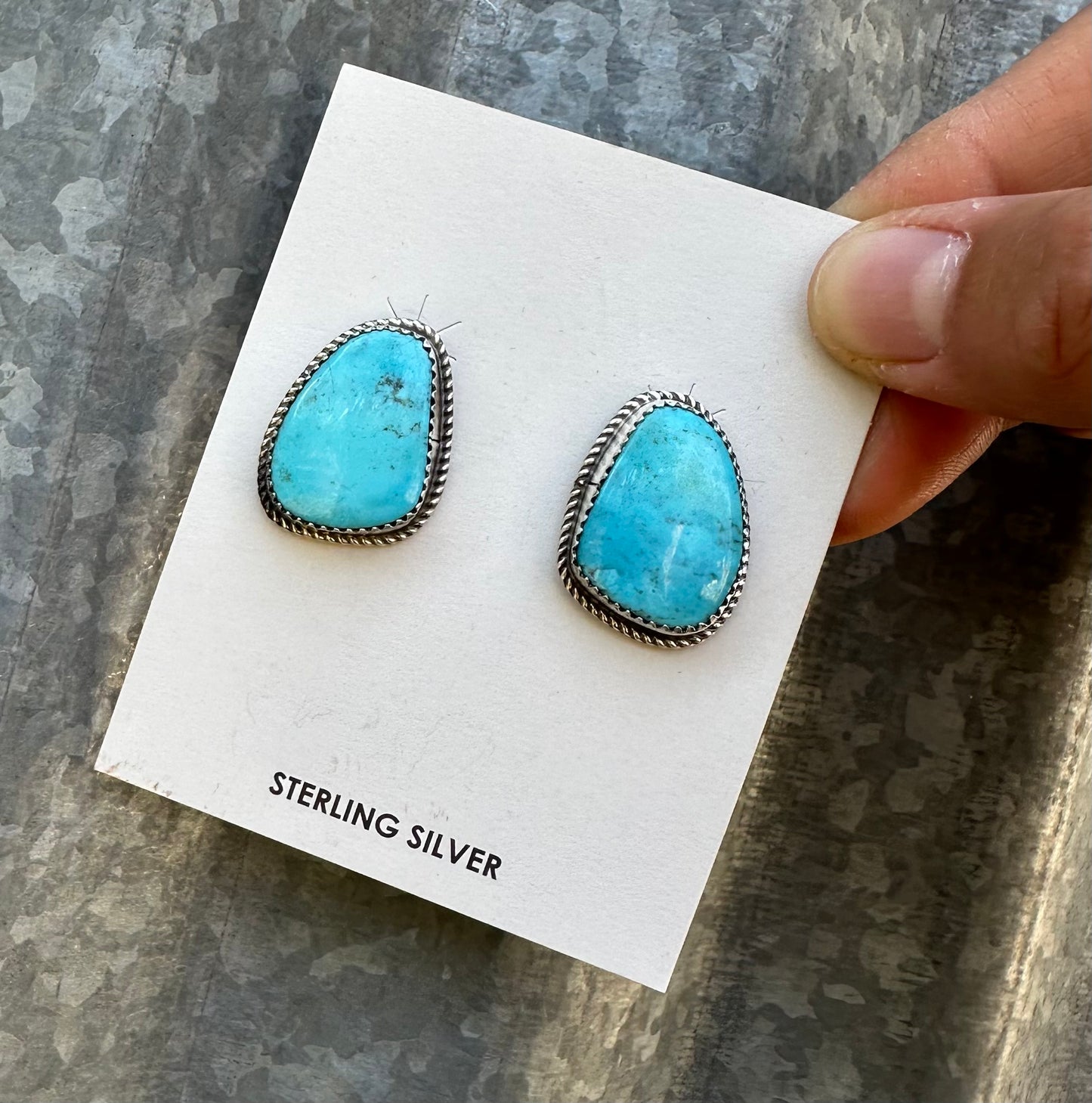 KINGMAN TURQUOISE STUDS