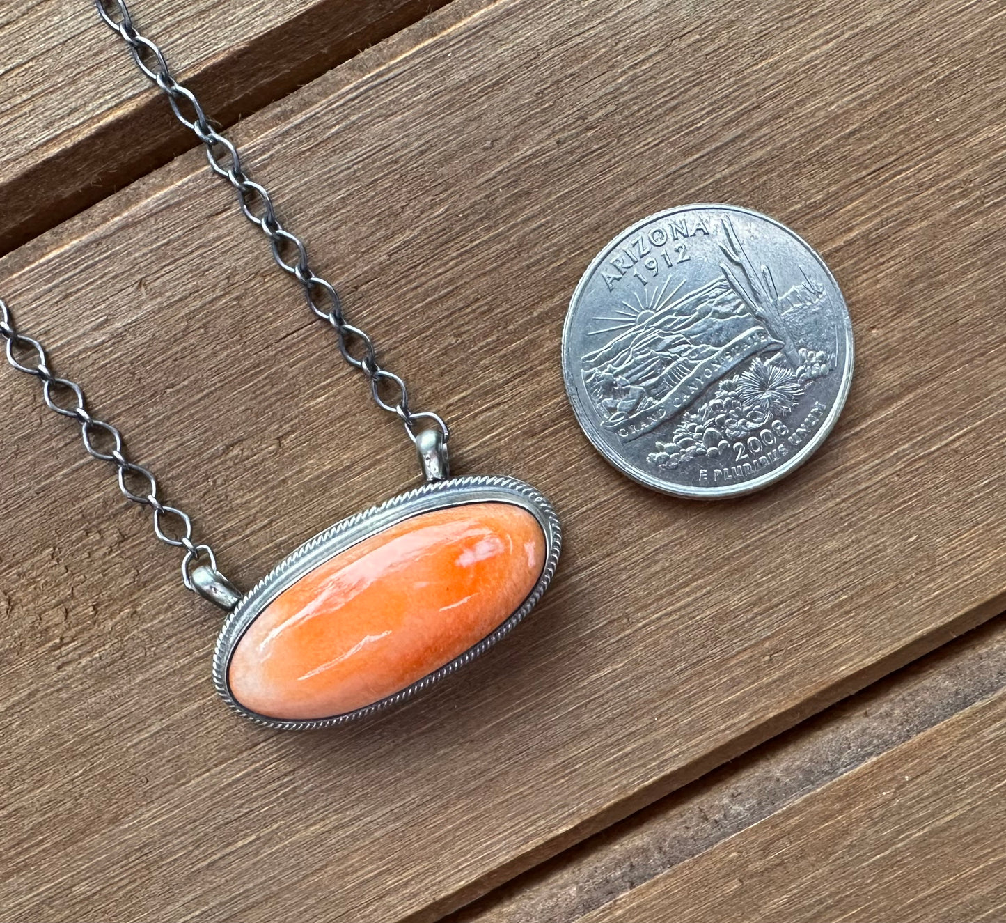 18” ORANGE SPINY OYSTER BAR NECKLACE