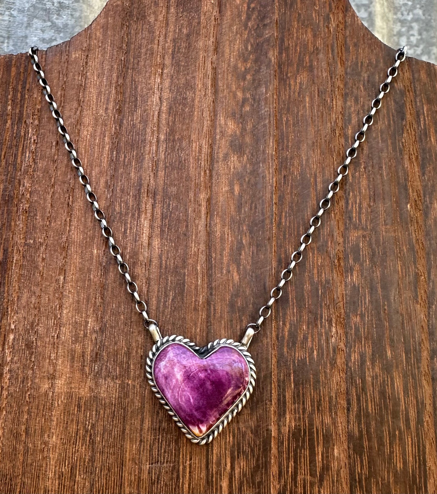 16” PURPLE SPINY OYSTER HEART NECKLACE