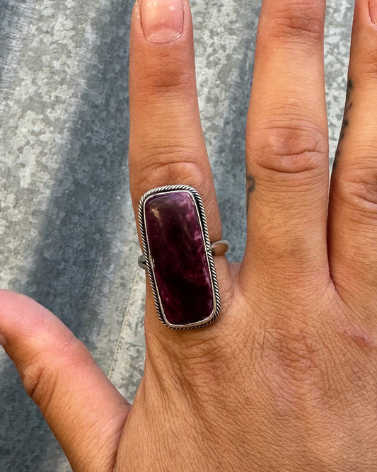 PURPLE SPINY OYSTER ADJUSTABLE RING