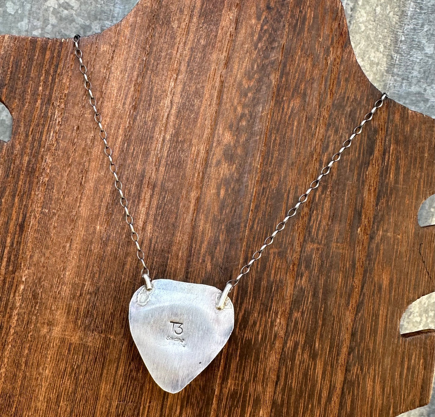 18” PINK CONCH HEART NECKLACE