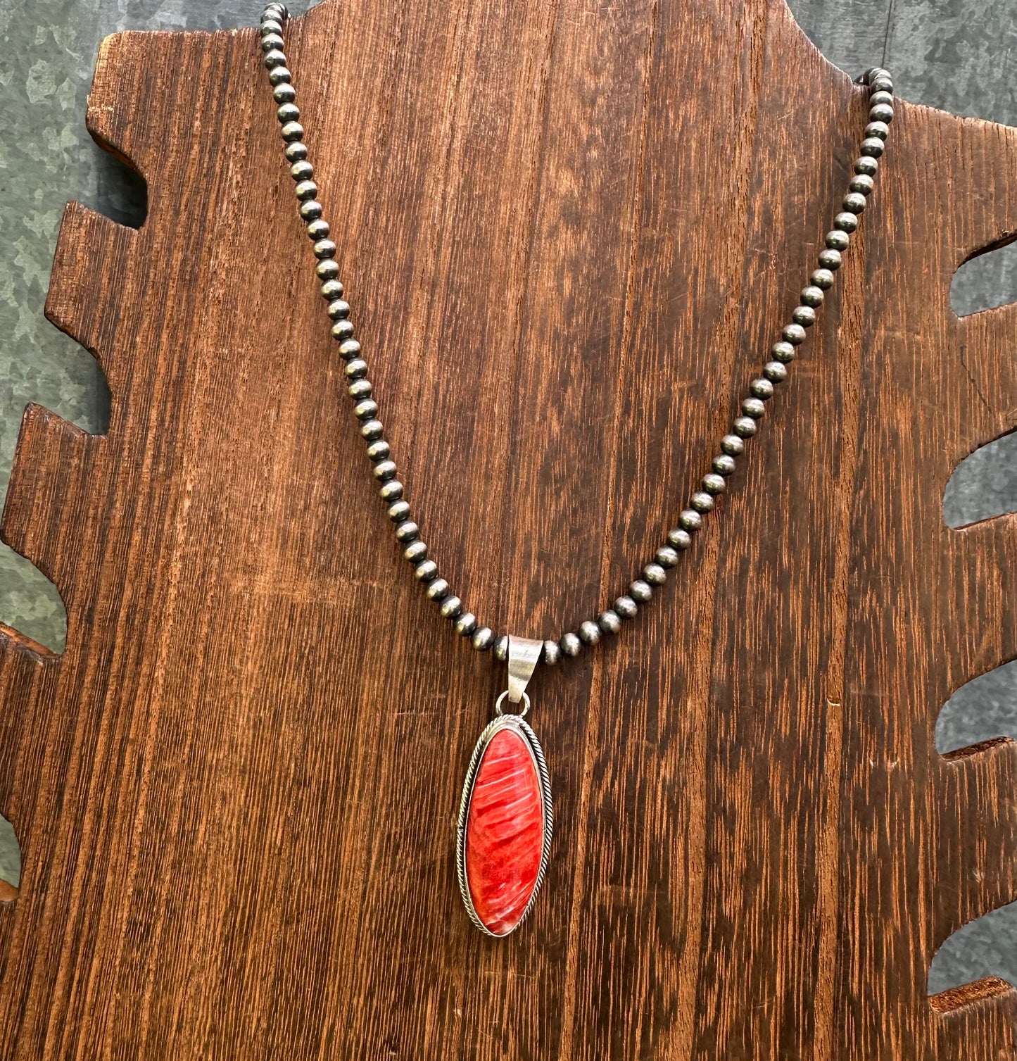 5MM BALE RED SPINY OYSTER PENDANT