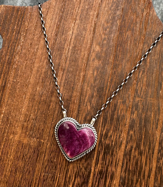 16” PURPLE SPINY OYSTER HEART NECKLACE