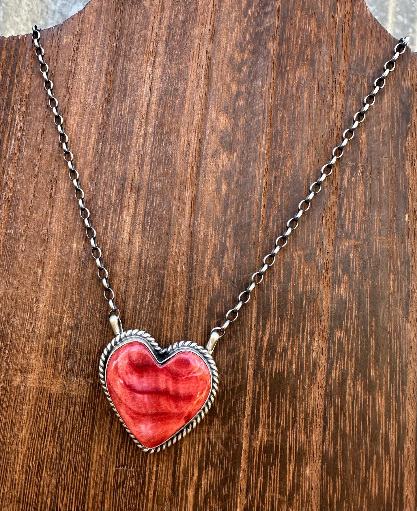 16” RED SPINY OYSTER HEART NECKLACE
