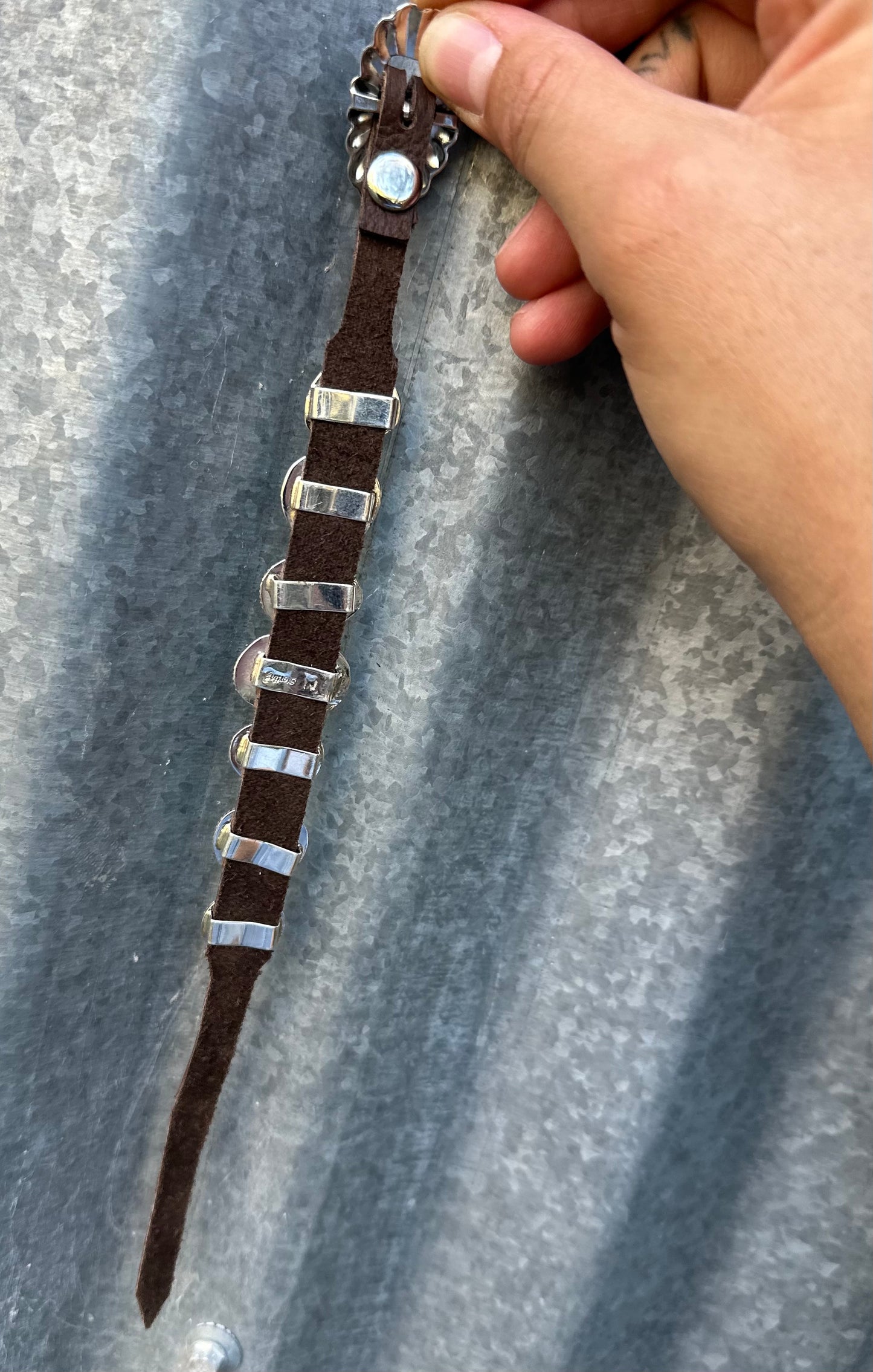 KINGMAN TURQUOISE 7 STONE LEATHER BRACELET