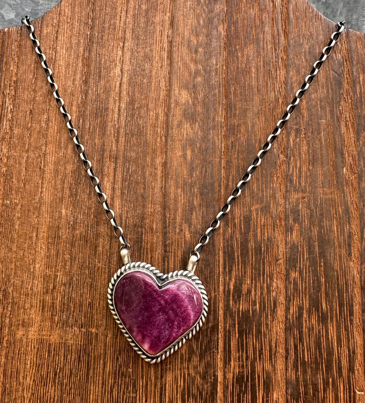16” LARGE PURPLE SPINY OYSTER HEART NECKLACE
