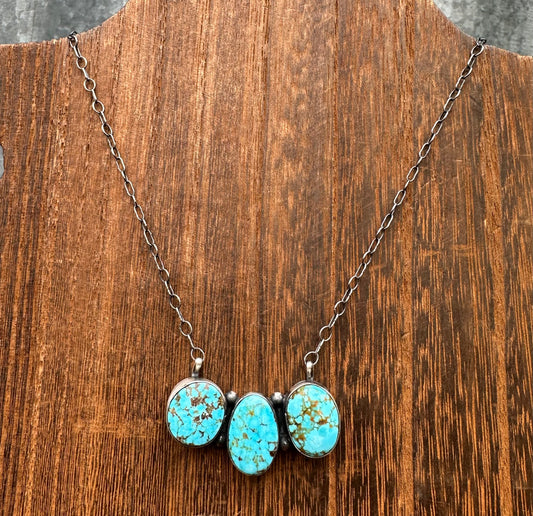18” WEBBED KINGMAN TURQUOISE HALF CLUSTER NECKLACE