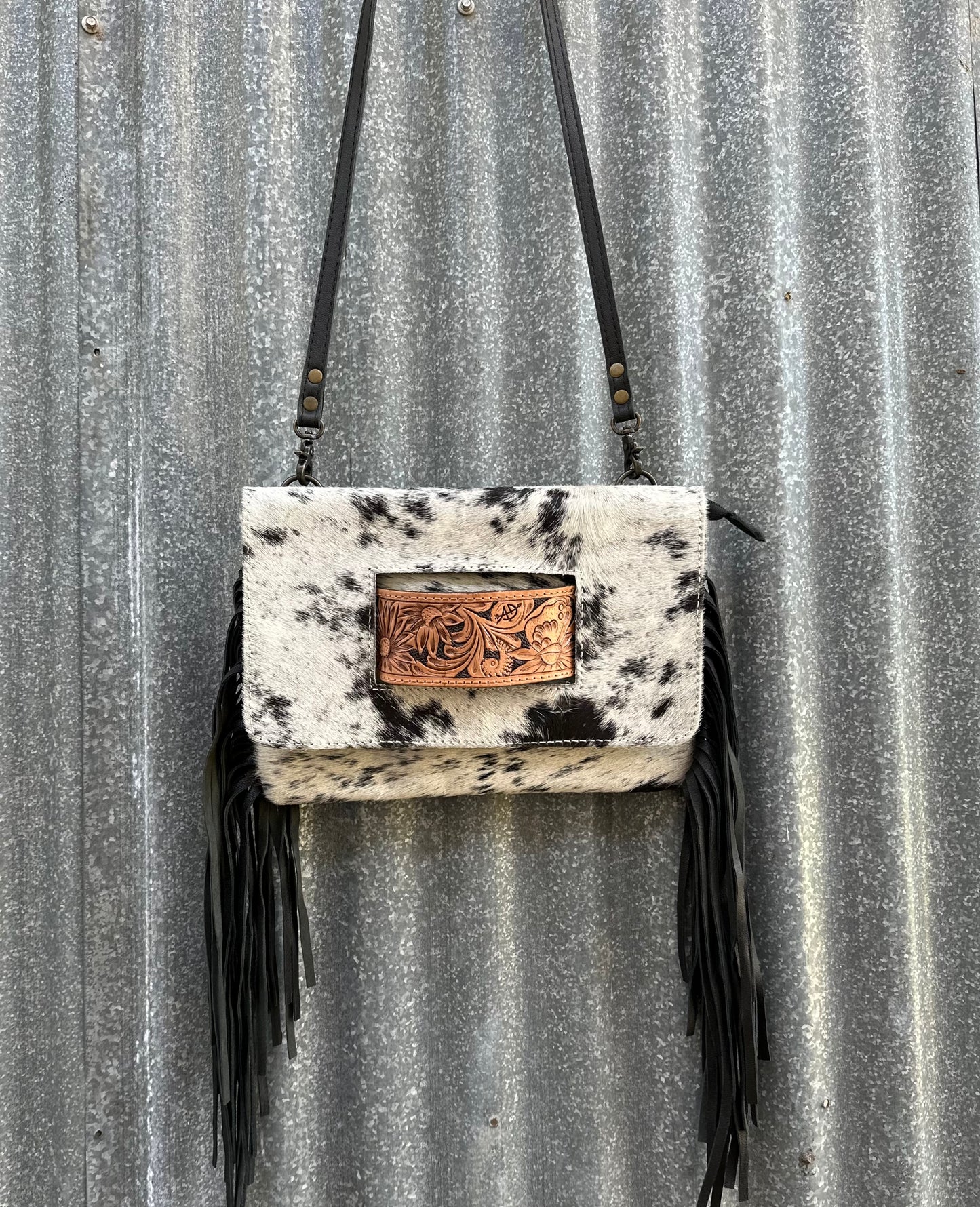 COMANCHE CROSSBODY